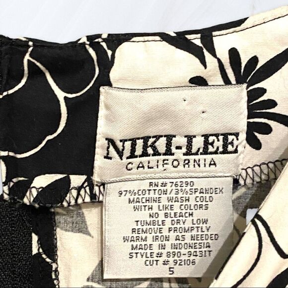 Vintage Floral Print Black Mini Dress (5) Niki Lee California - Picture 5 of 5